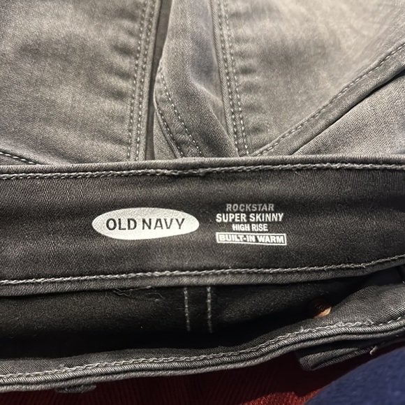 Old Navy Rockstar super skinny high rise size 6 women’s - Picture 6 of 7